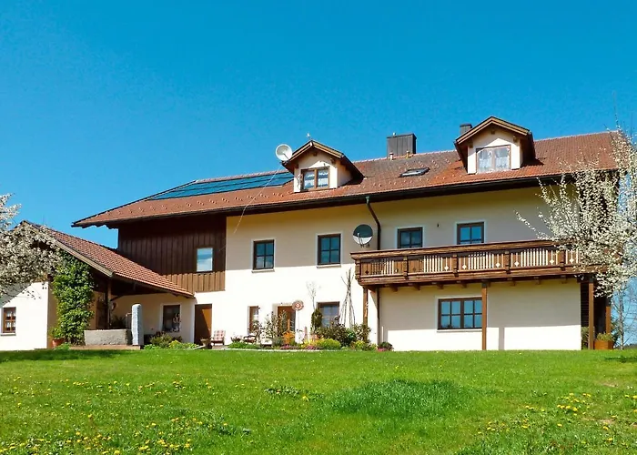 Freisinger-1 By Interhome *